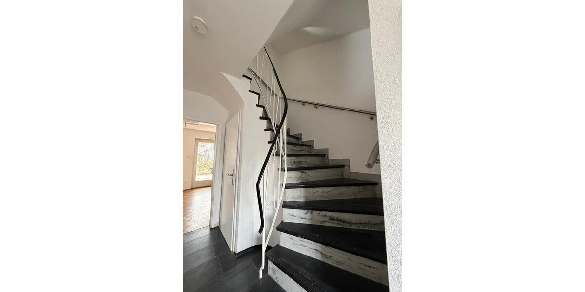 Reihenhaus Landsberg am Lech Ellighofen - 4 Zimmer, 115 m&sup2;, 1.850&euro; | Angebot:26609005