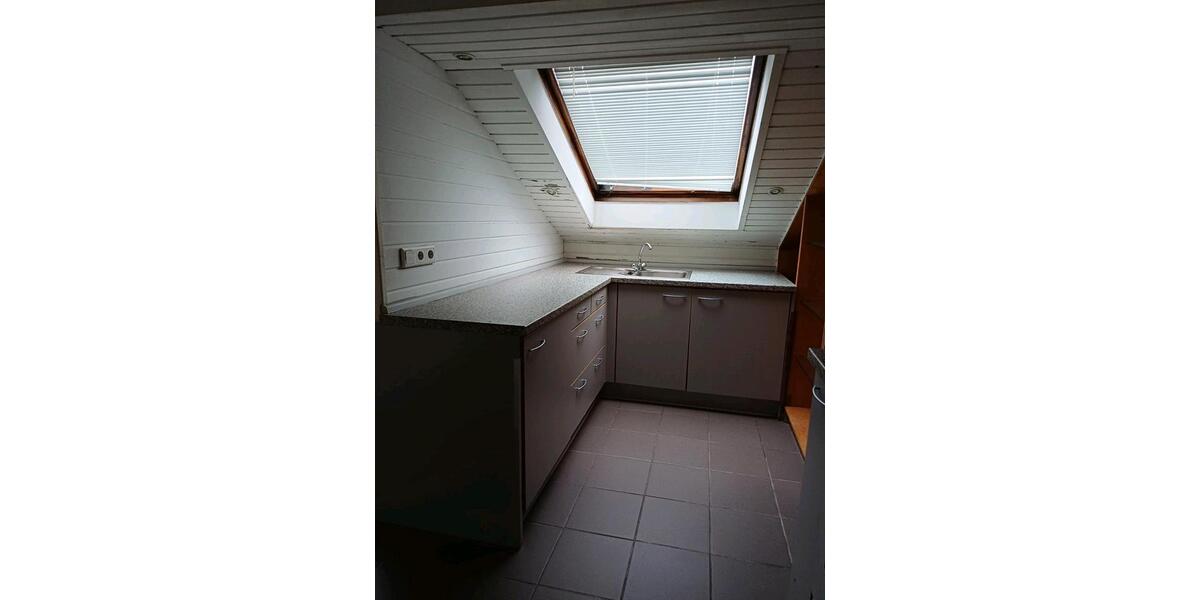 Dachgeschoßwohnung Waldmohr - 1 Zimmer, 60 m&sup2;, 800&euro; | Angebot:24850635