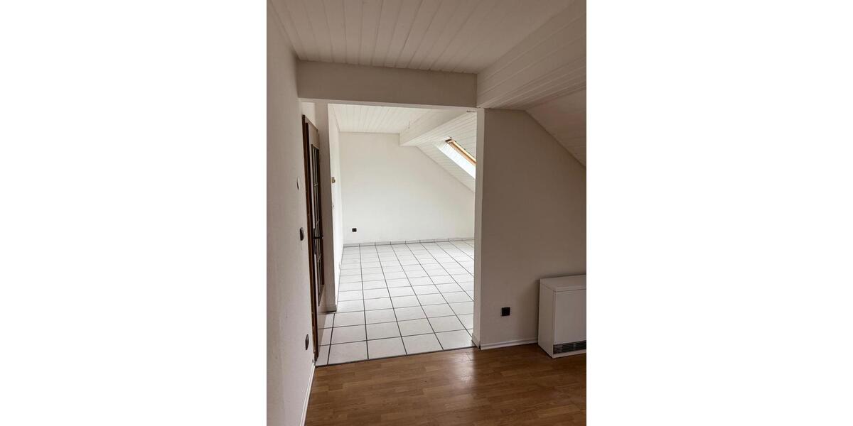Dachgeschoßwohnung Gladbeck Alt-Rentfort - 2 Zimmer, 50 m&sup2;, 400&euro; | Angebot:27594166