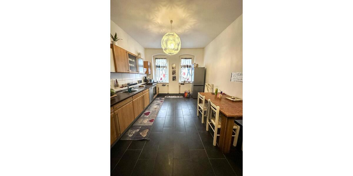 Etagenwohnung Weißenfels - 4 Zimmer, 121 m&sup2;, 665&euro; | Angebot:26260688