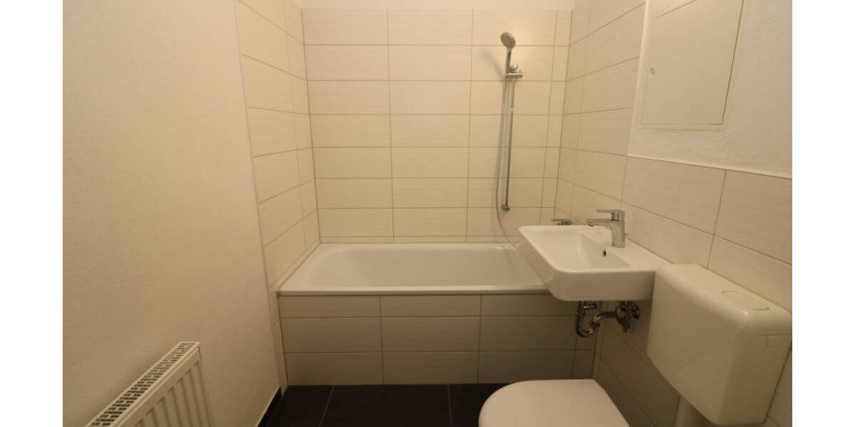 Etagenwohnung Freiberg Freiberg Nord - 3 Zimmer, 55 m&sup2;, 359&euro; | Angebot:26572705