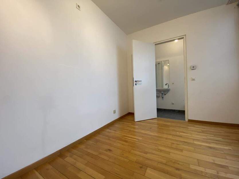 Charmante 3-Zimmer-Wohnung in historischem Haus Nähe Theaterplatz 3 zimmer