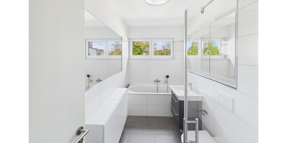 Etagenwohnung Hürth - 4 Zimmer, 90 m&sup2;, 1.870&euro; | Angebot:26506393