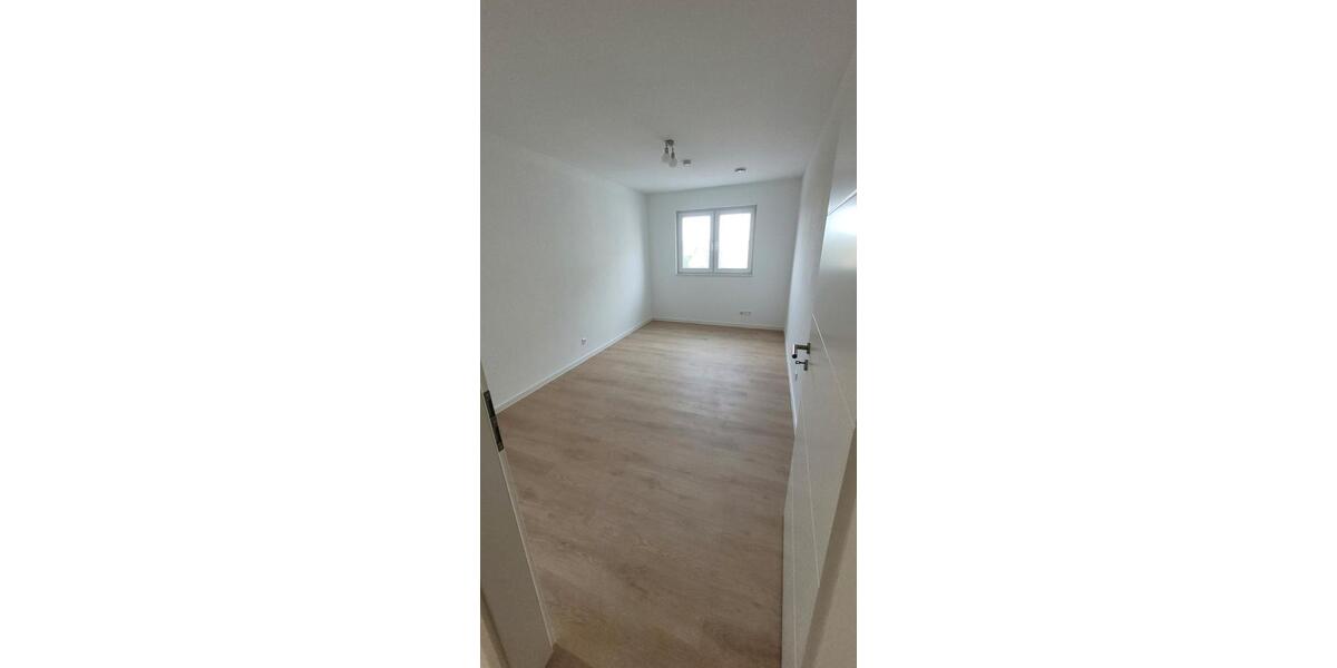 Etagenwohnung Bad Friedrichshall - 4 Zimmer, 91 m&sup2;, 1.400&euro; | Angebot:26687950