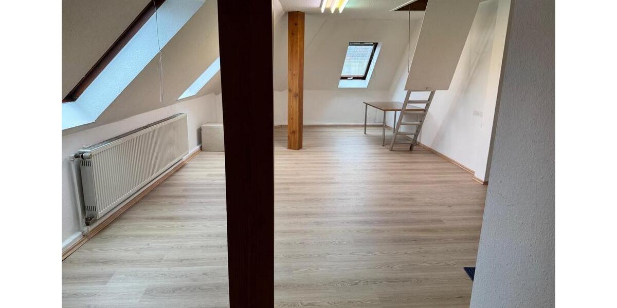 Etagenwohnung Heidenheim an der Brenz Aufhausen - 4 Zimmer, 95 m&sup2;, 1.300&euro; | Angebot:24585475