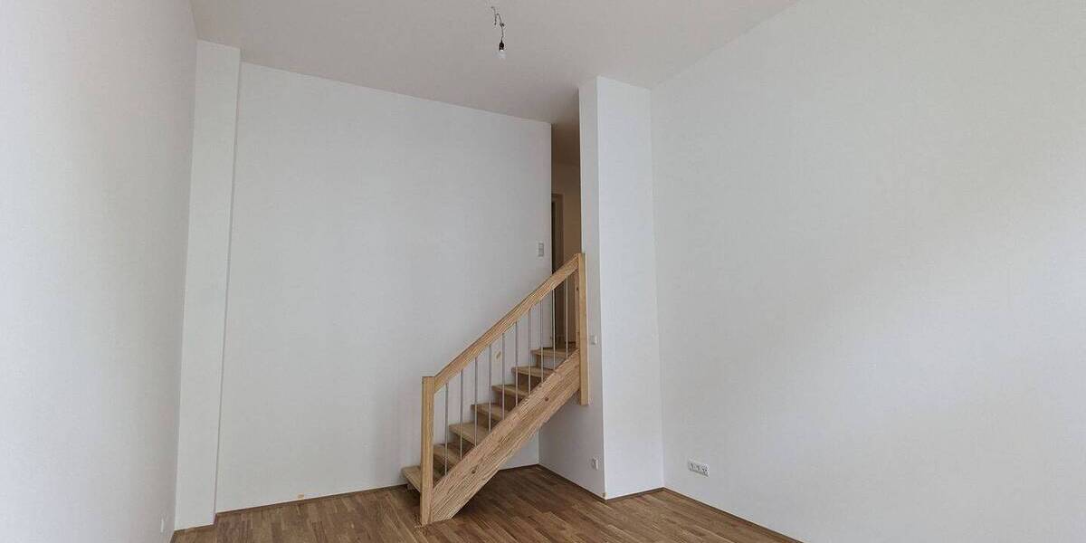 Etagenwohnung Borna - 3 Zimmer, 75 m&sup2;, 660&euro; | Angebot:26117833