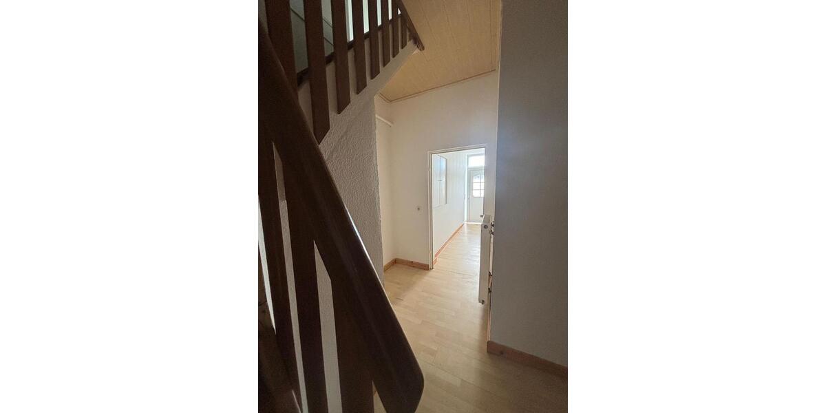 Etagenwohnung Rees - 4 Zimmer, 120 m&sup2;, 1.000&euro; | Angebot:26566663