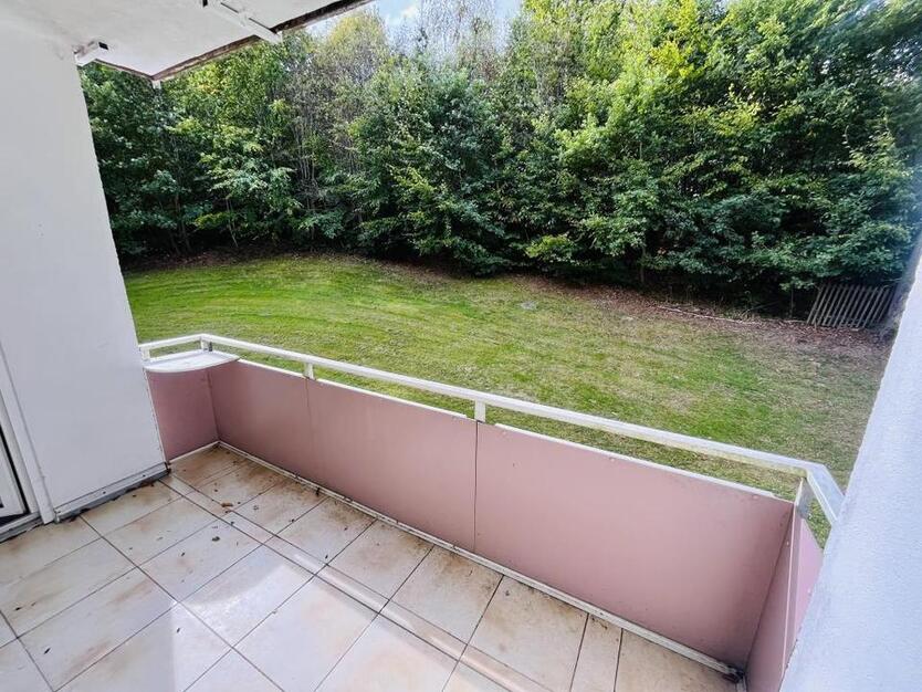 Geschmackvoll SANIERTE ERDGESCHOSSWOHNUNG mit flexiblem Grundriss und BALKON!! zimmer