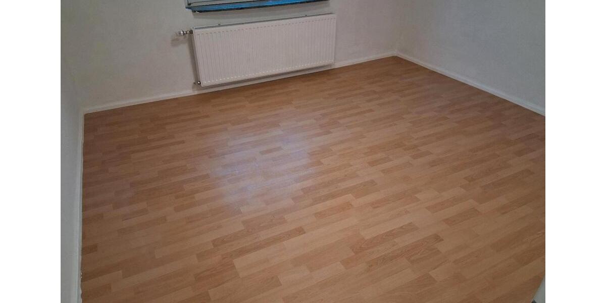 Doppelhaushälfte Schwandorf - 3 Zimmer, 110 m&sup2;, 1.200&euro; | Angebot:24722796