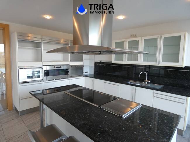 Doppelhaushälfte Nordhausen - 7 Zimmer, 340 m&sup2;, 2.200&euro; | Angebot:25703987