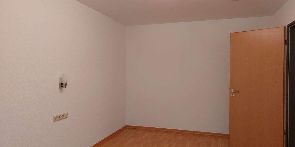 Etagenwohnung Siegburg Dreesch - 2 Zimmer, 61 m&sup2;, 785&euro; | Angebot:25726433