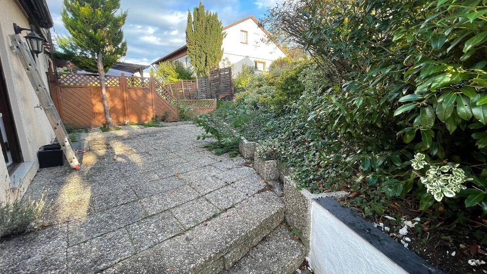 Mehrfamilienhaus, Wohnhaus Weil der Stadt - 6 Zimmer, 132 m&sup2;, 2.300&euro; | Angebot:25690065