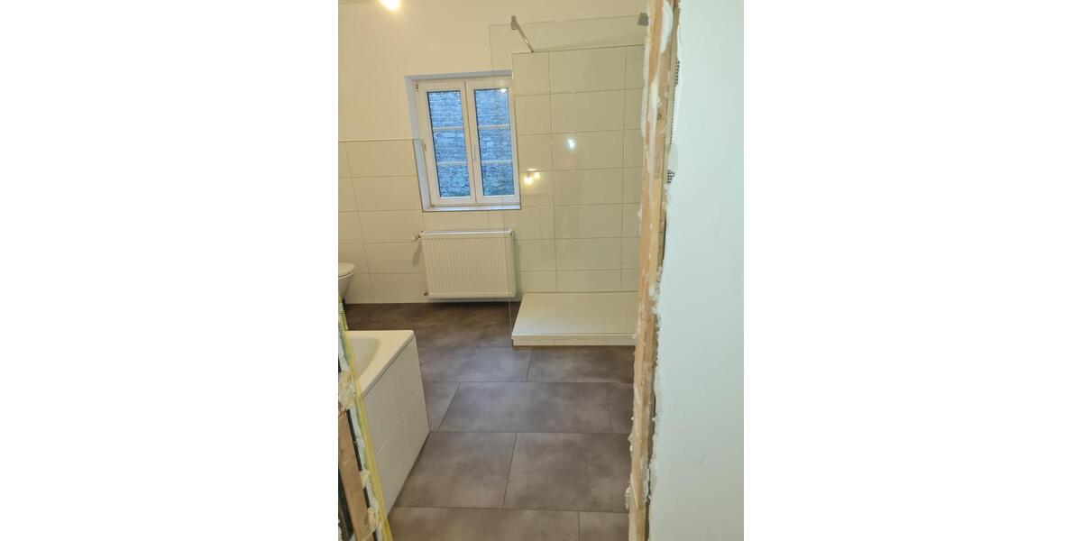 Einfamilienhaus Köln Nippes - 9 Zimmer, 122 m&sup2;, 2.195&euro; | Angebot:24662737