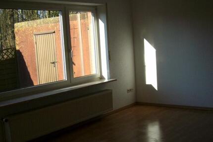 Haus Aurich Georgsfeld und Tannenhausen - 4 Zimmer, 90 m&sup2;, 900&euro; | Angebot:24357361