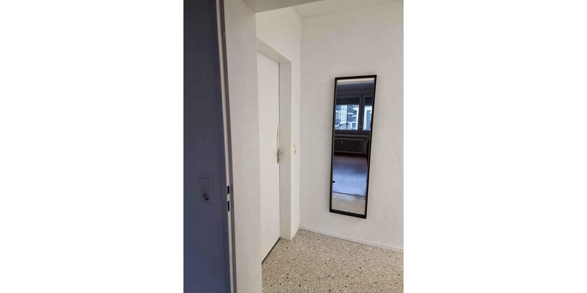 Wohnen auf Zeit Karlsruhe Mühlburg - 1 Zimmer, 12 m&sup2;, 399&euro; | Angebot:26335269