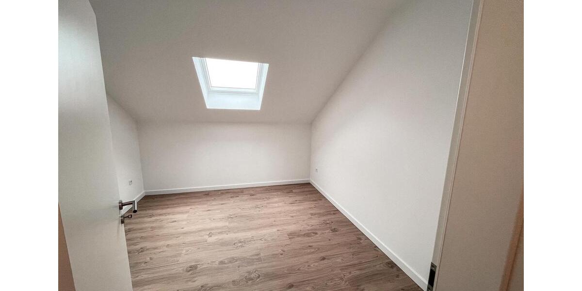 Neubau mit Balkon: Attraktive 4-Zimmer-Wohnung in Uchte 4 zimmer