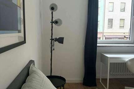WG-Zimmer in Düsseldorf 899 € 25 m² zimmer