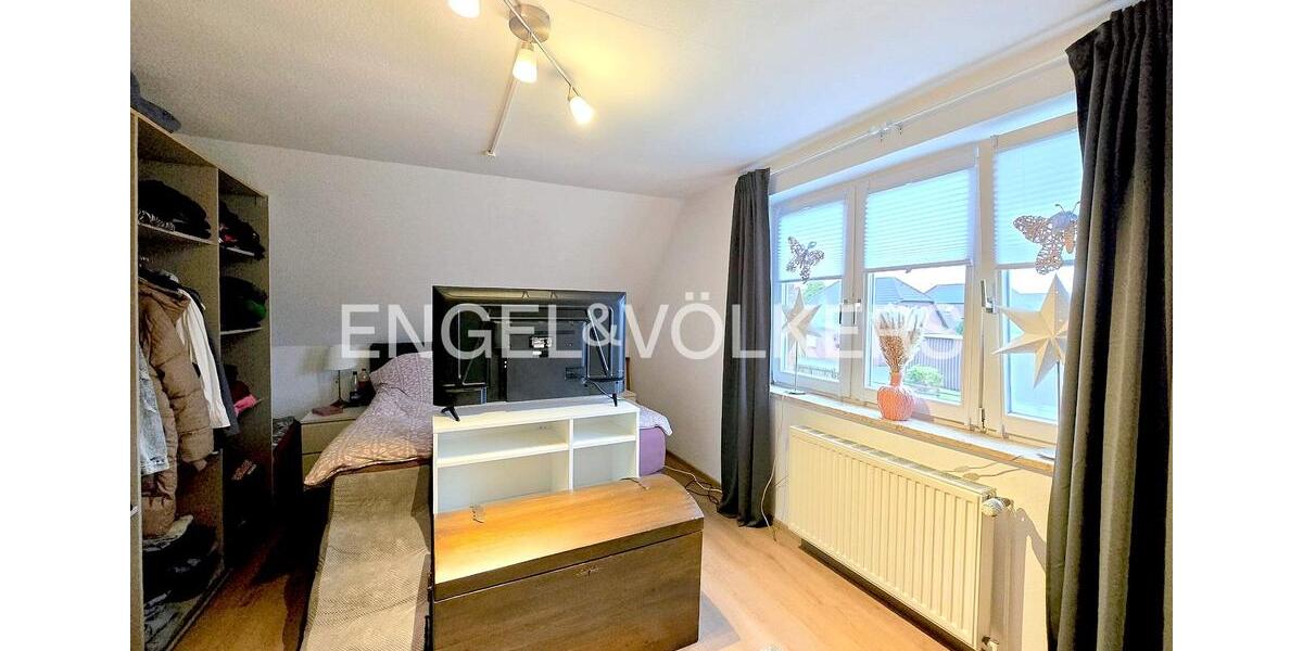 Reihenhaus Schortens - 4 Zimmer, 99 m&sup2;, 1.100&euro; | Angebot:25803747