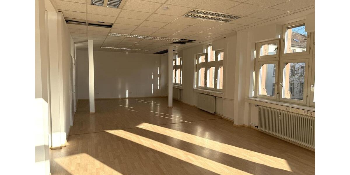 Gewerbeobjekt Freiburg im Breisgau - 2.290&euro; | Angebot:22588890