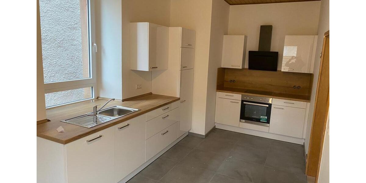 Etagenwohnung Mudau - 5 Zimmer, 150 m&sup2;, 1.400&euro; | Angebot:24826956