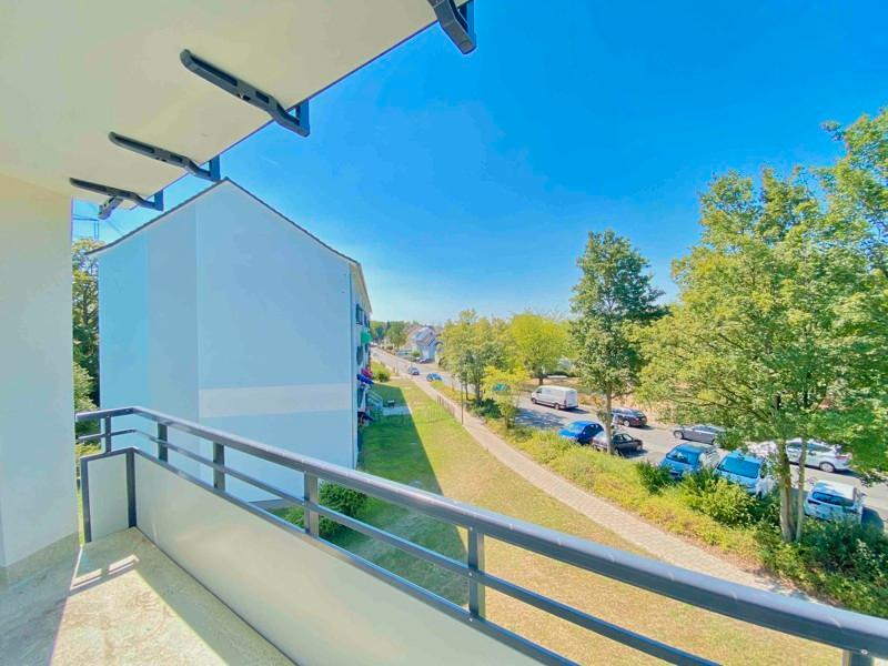 Praktisch geschnittene 3-Zi.-Wohnung mit Balkon!