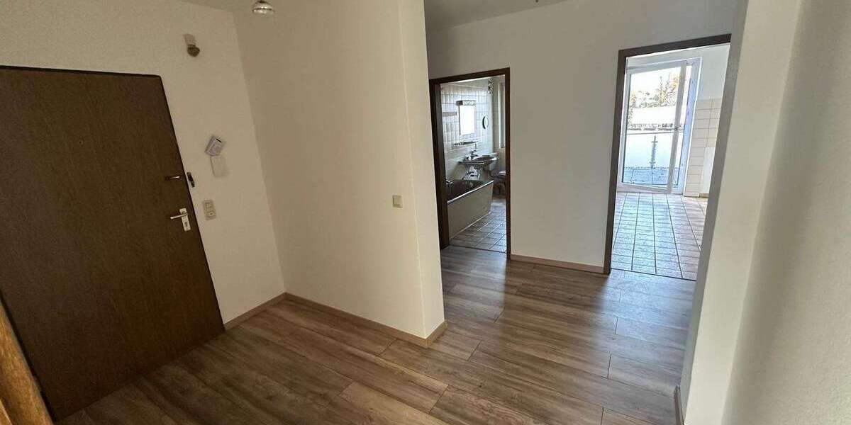 Etagenwohnung Bad Sassendorf - 2 Zimmer, 78 m&sup2;, 665&euro; | Angebot:23174233