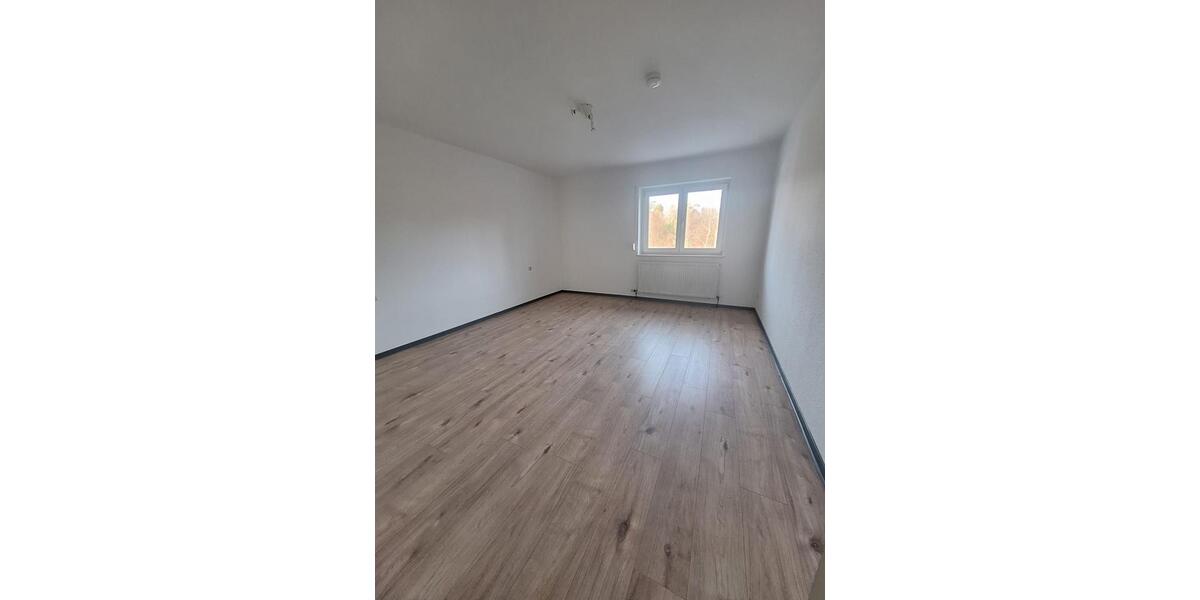 Erdgeschoßwohnung Stadtallendorf - 3 Zimmer, 89 m&sup2;, 790&euro; | Angebot:26634055