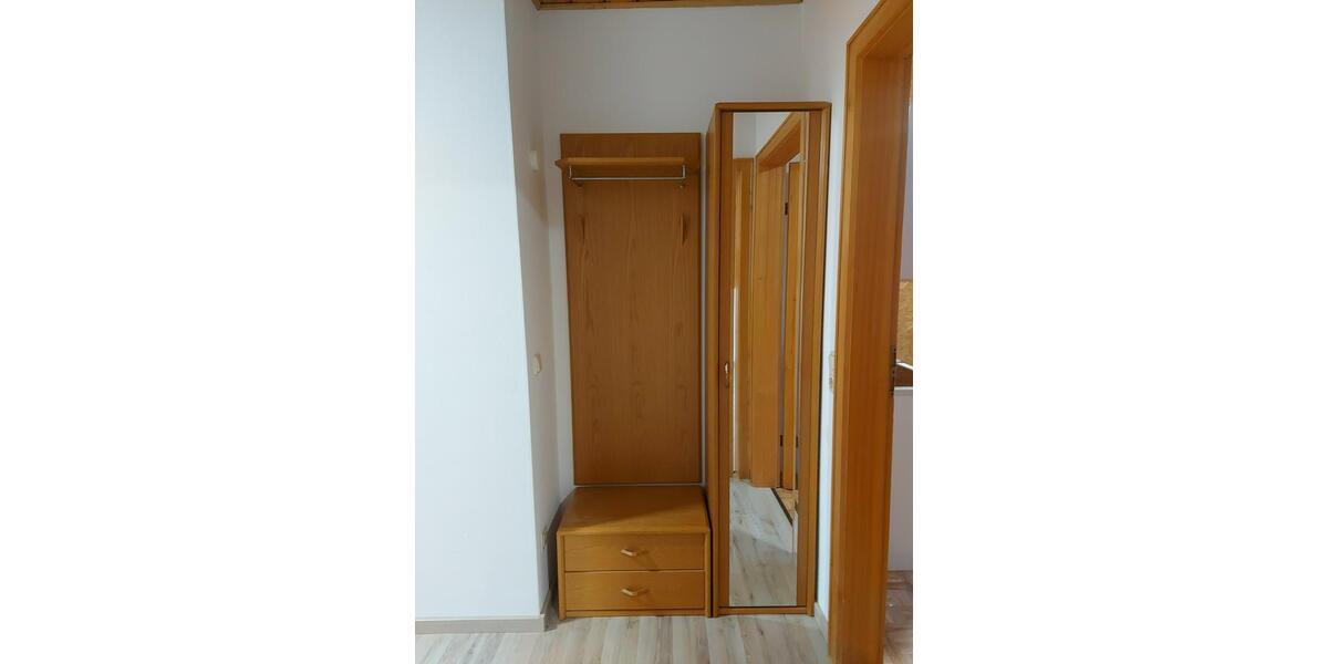 Dachgeschoßwohnung Poppenhausen (Wasserkuppe) - 3 Zimmer, 85 m&sup2;, 750&euro; | Angebot:25752097