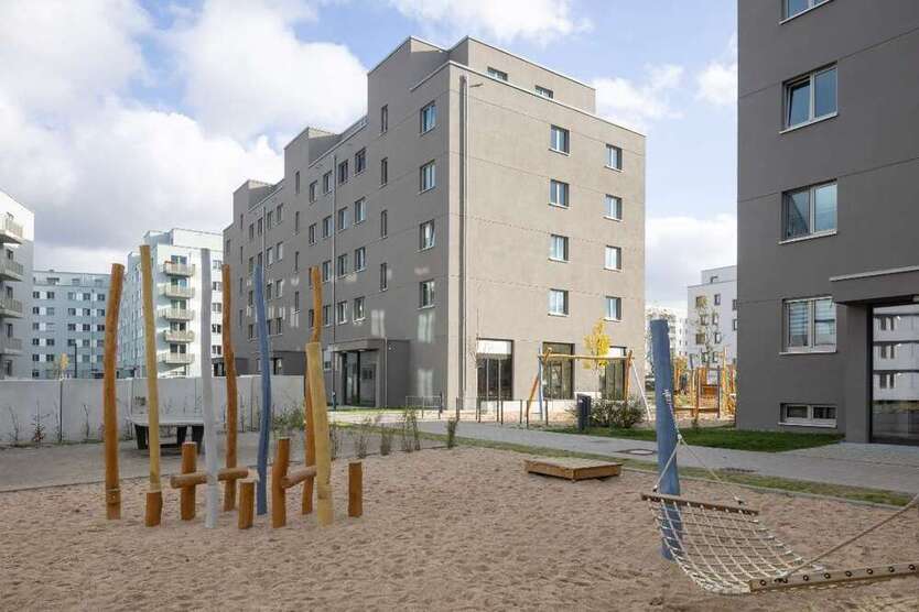 Wohnung zum Mieten in Berlin 1.288,32 € 81.85 m²