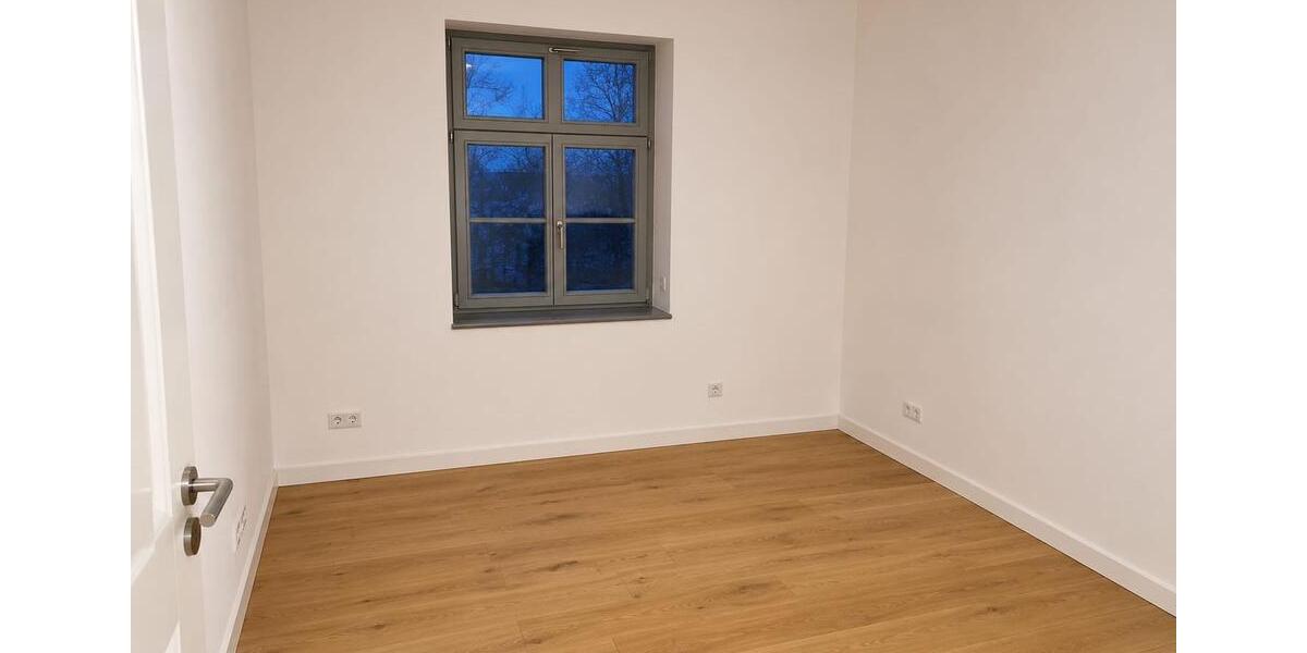 Etagenwohnung Pirna - 3 Zimmer, 61 m&sup2;, 680&euro; | Angebot:26639586