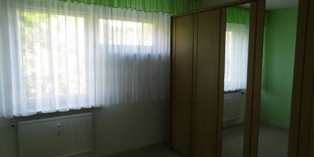 Etagenwohnung Reichenbach - 2 Zimmer, 55 m&sup2;, 300&euro; | Angebot:19414800