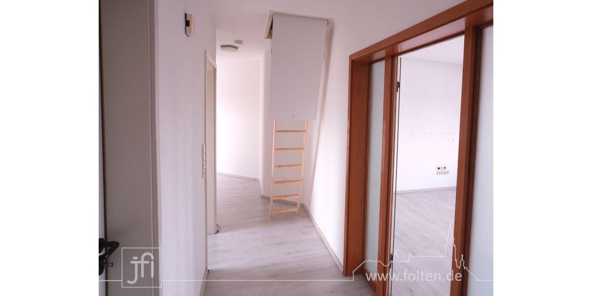 Dachgeschoßwohnung Leer (Ostfriesland) - 3 Zimmer, 73 m&sup2;, 595&euro; | Angebot:25856747