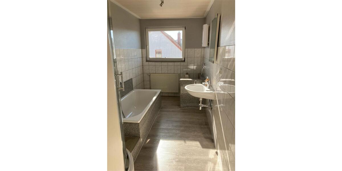 Etagenwohnung Gersheim - 3 Zimmer, 85 m&sup2;, 620&euro; | Angebot:26056734