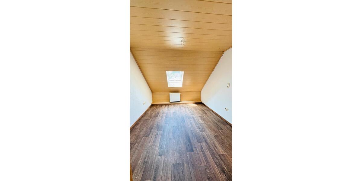 Etagenwohnung Neustadt an der Weinstraße Diedesfeld - 5 Zimmer, 150 m&sup2;, 1.550&euro; | Angebot:26585089