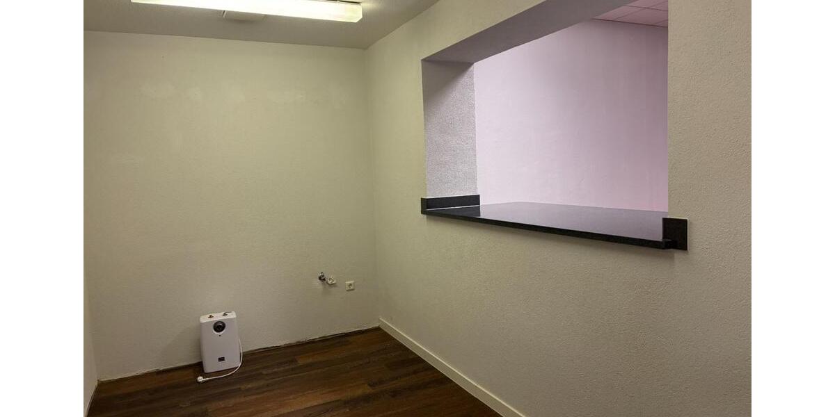 Erdgeschoßwohnung Zerbst (Anhalt) - 5 Zimmer, 135 m&sup2;, 810&euro; | Angebot:25855758