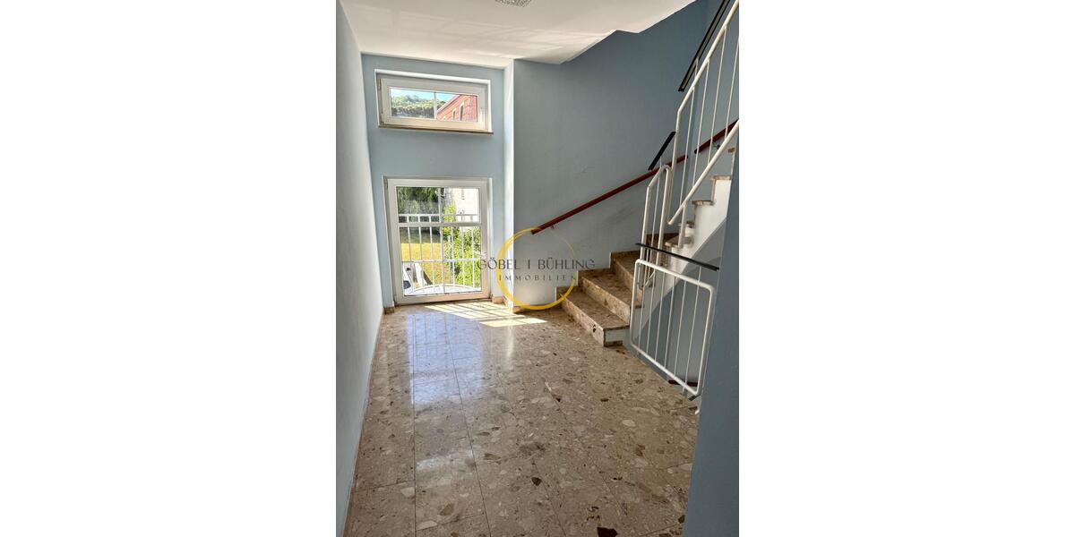 Etagenwohnung Weida - 2 Zimmer, 66 m&sup2;, 350&euro; | Angebot:26444052