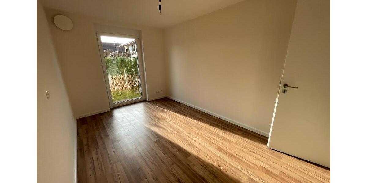 Terrassenwohnung Roding - 3 Zimmer, 89 m&sup2;, 900&euro; | Angebot:26587900
