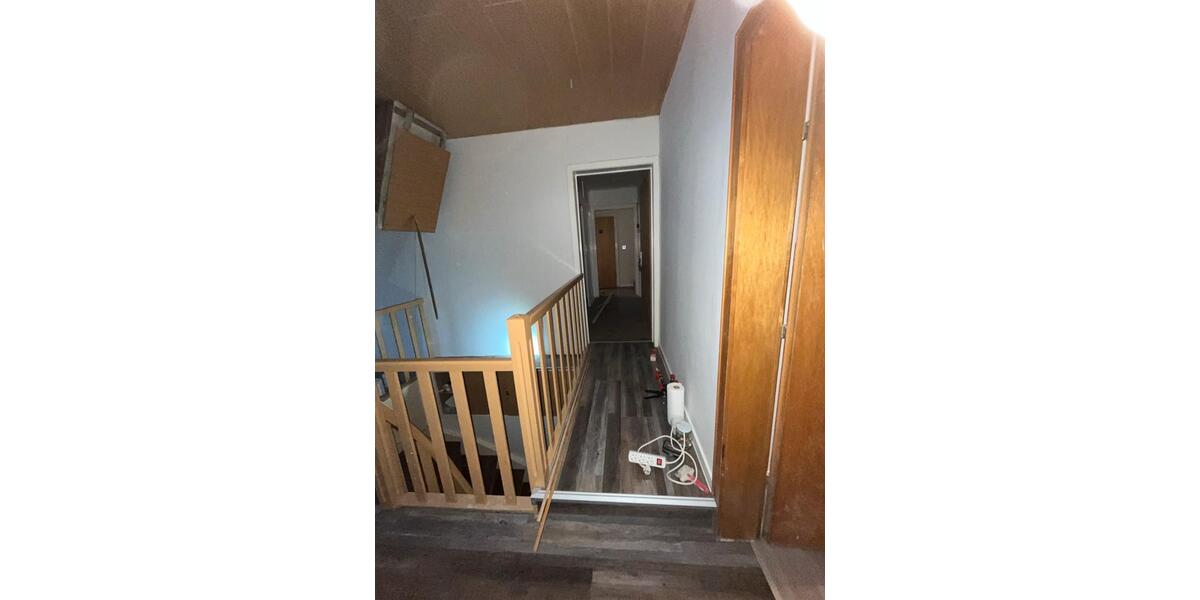 Etagenwohnung Staufenberg - 5 Zimmer, 130 m&sup2;, 1.250&euro; | Angebot:24785498