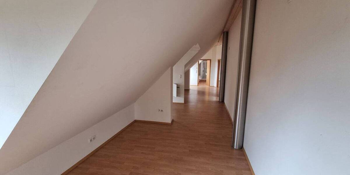 DG Wohnung mit 2 Balkone im Hofbauernhaus (8 & 9) 3 zimmer