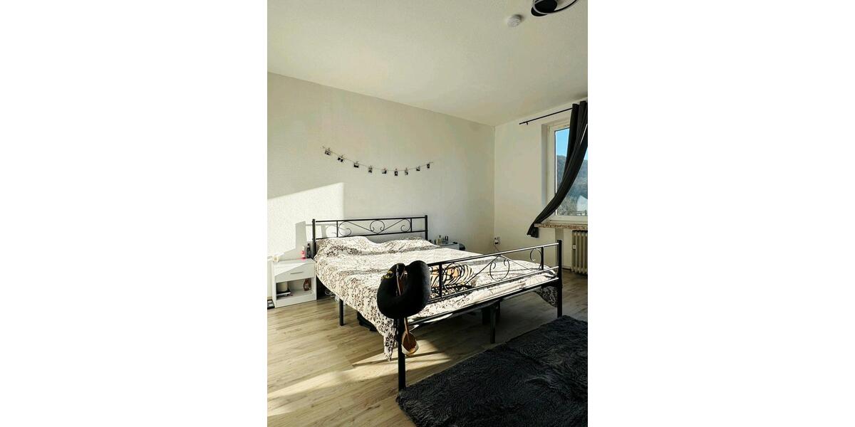 Etagenwohnung Großalmerode - 3 Zimmer, 90 m&sup2;, 550&euro; | Angebot:25715256