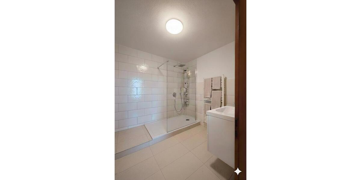 Etagenwohnung Karlsbad - 3 Zimmer, 90 m&sup2;, 990&euro; | Angebot:26702464