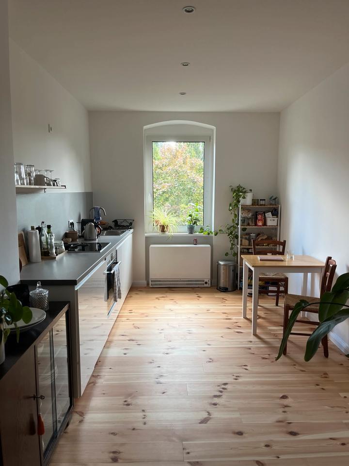 UNTERMIETE 3 Monate: 2 Zimmer Wohnung im Wedding zimmer