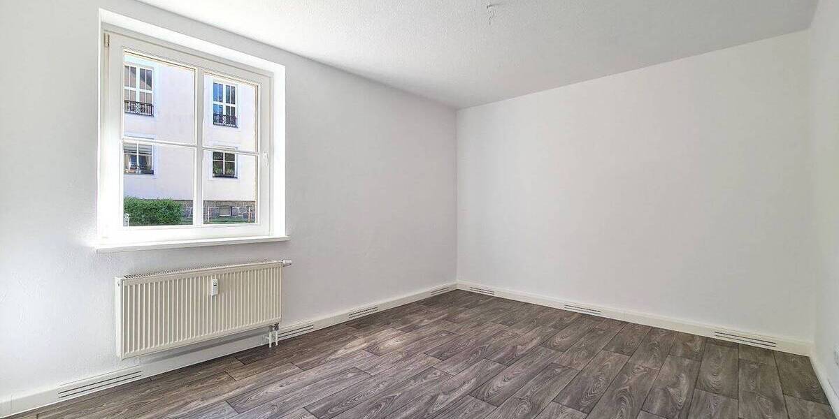 Etagenwohnung Freiberg Freiberg Ost - 3 Zimmer, 65 m&sup2;, 350&euro; | Angebot:26753252