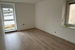 EG Wohnung mit Küche & 2 Stellplätzen in 54441 Ayl zu vermieten.