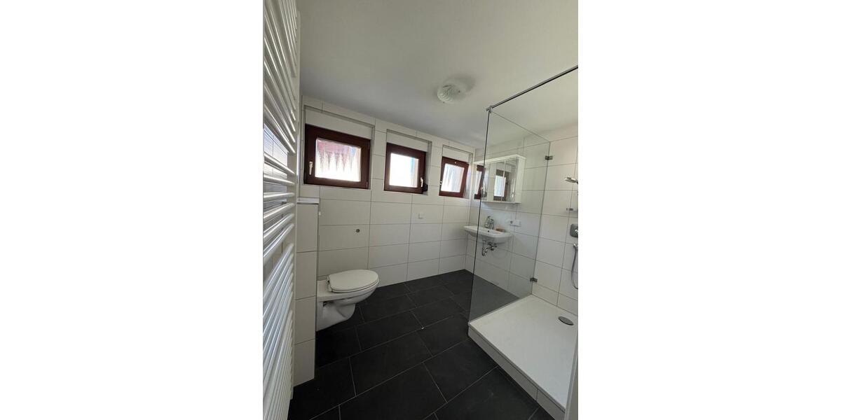 Etagenwohnung Achern - 3 Zimmer, 72 m&sup2;, 800&euro; | Angebot:25498363