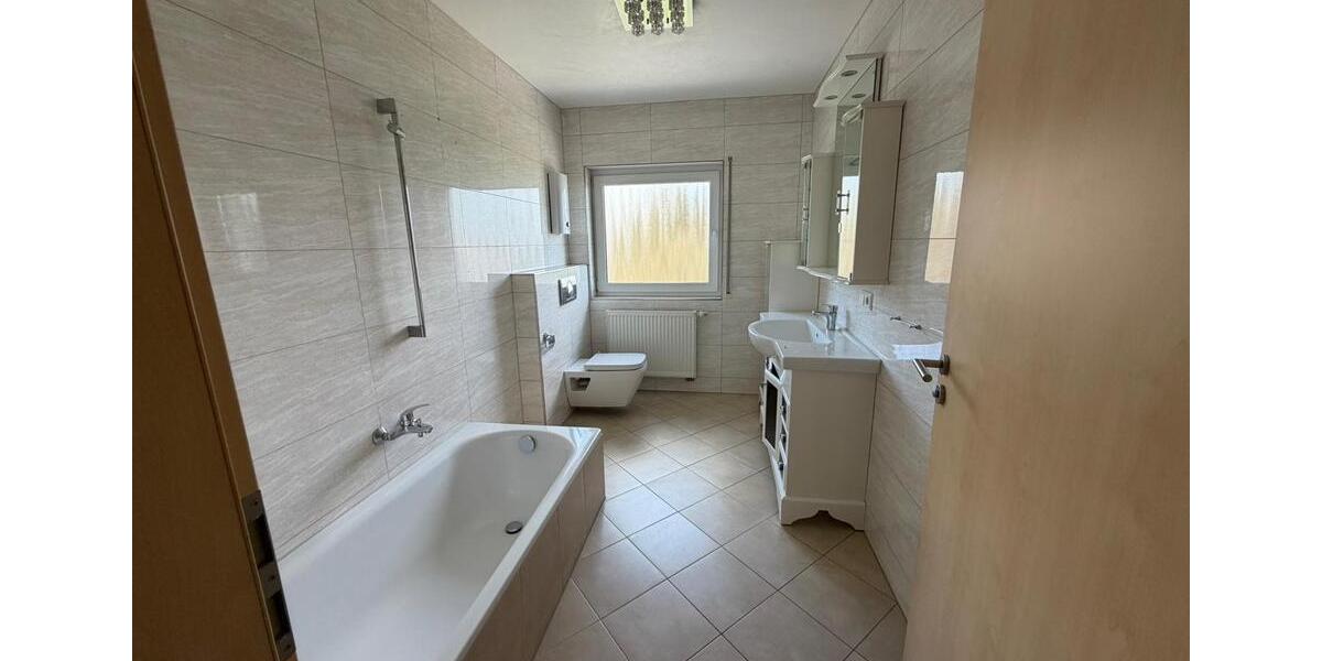 Etagenwohnung Kirchberg (Hunsrück) - 3 Zimmer, 100 m&sup2;, 800&euro; | Angebot:26588654