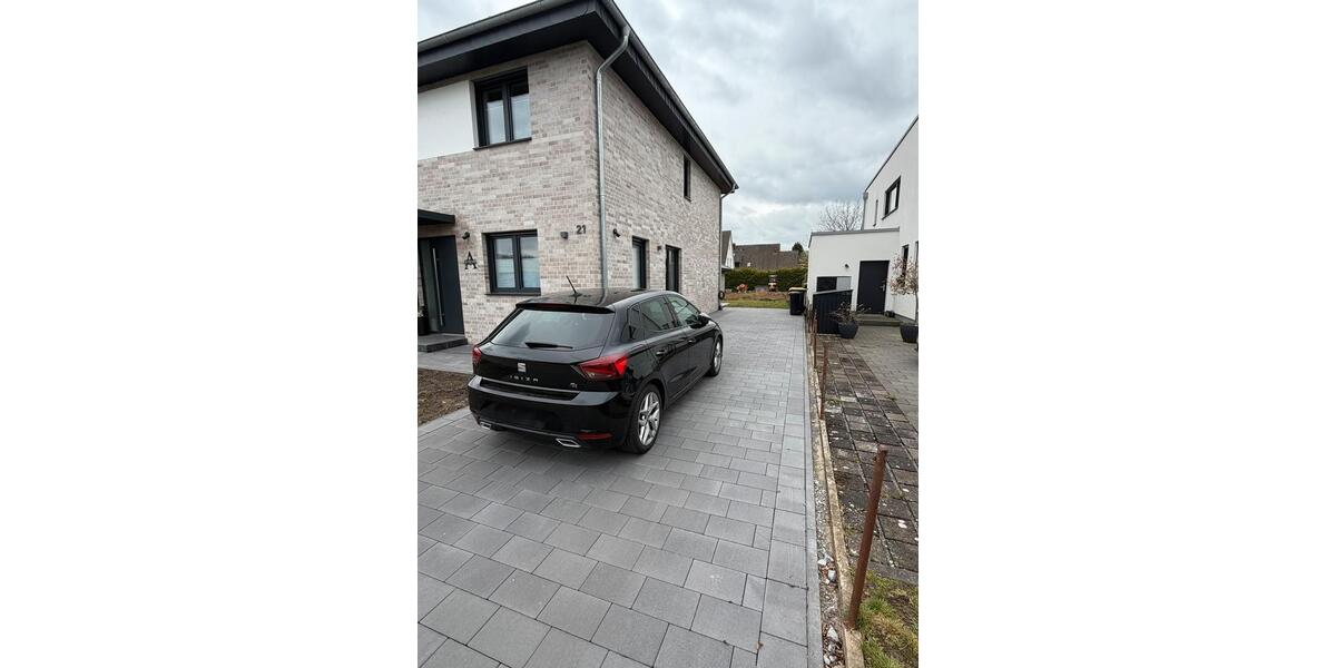 Doppelhaushälfte Rietberg - 4 Zimmer, 126 m&sup2;, 1.600&euro; | Angebot:26030236