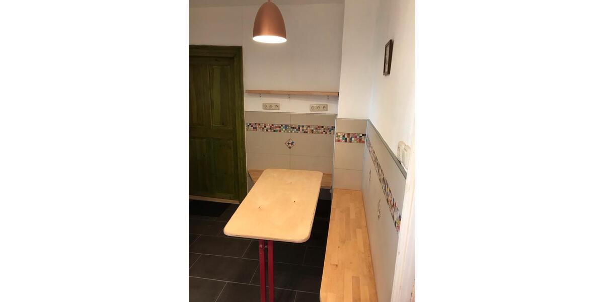 Wohnen auf Zeit Meißen - 8 Zimmer, 16 m&sup2;, 25&euro; | Angebot:26623443