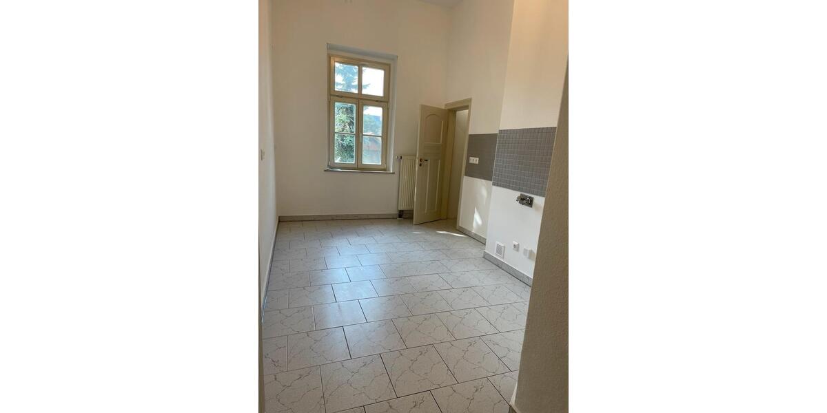 Erdgeschoßwohnung Naumburg (Saale) - 5 Zimmer, 117 m&sup2;, 1.203&euro; | Angebot:25961524