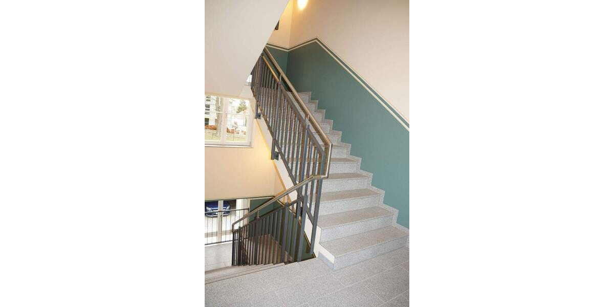 Etagenwohnung Pirna Zehista - 3 Zimmer, 98 m&sup2;, 925&euro; | Angebot:25279191